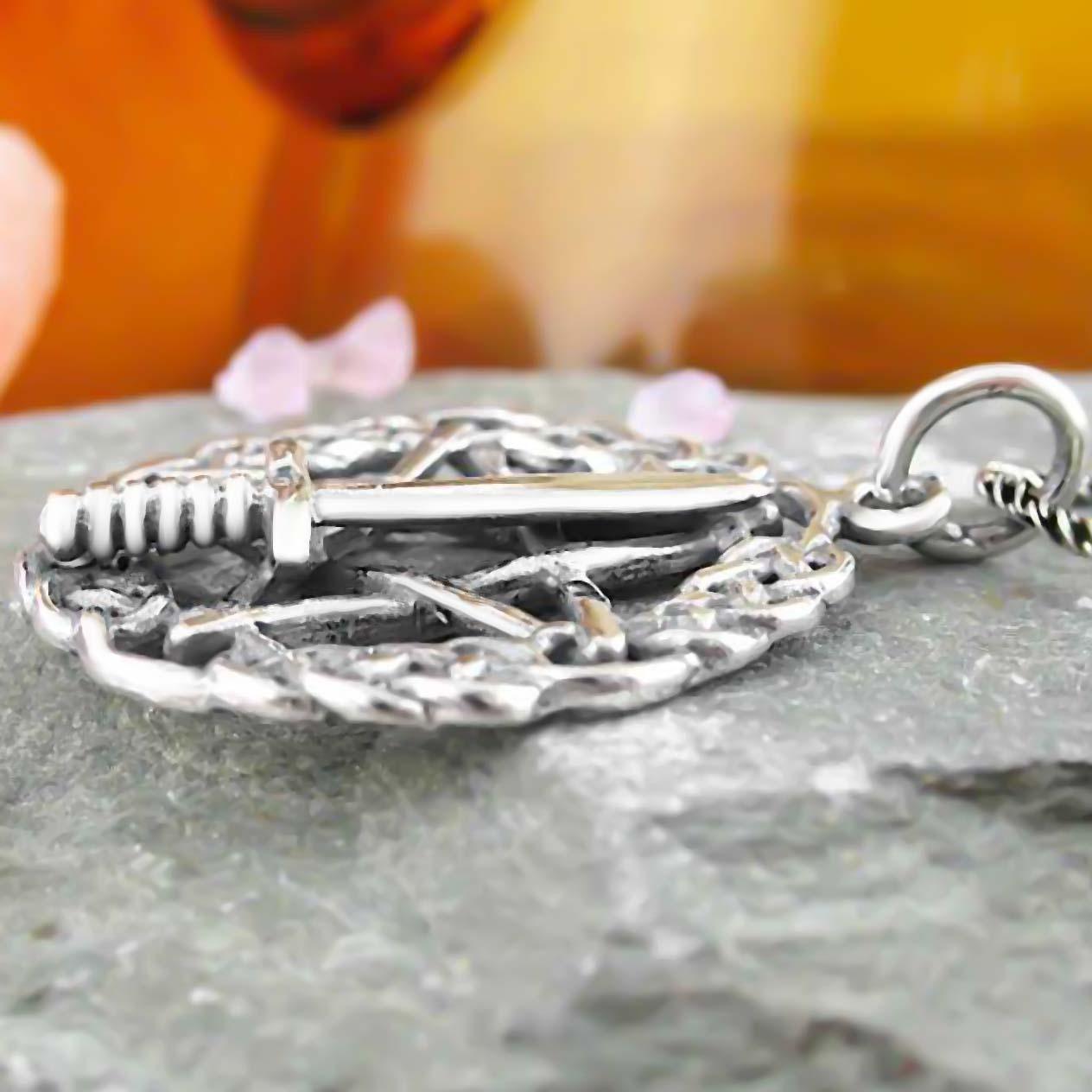 Athame Pentagram Pendant - Silvette