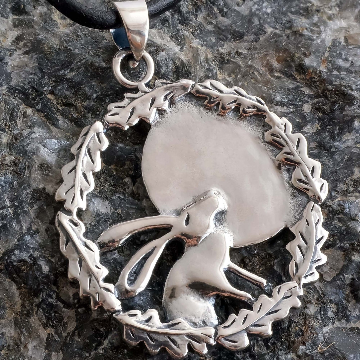 Moon Gazing Hare Pendant - Silvette