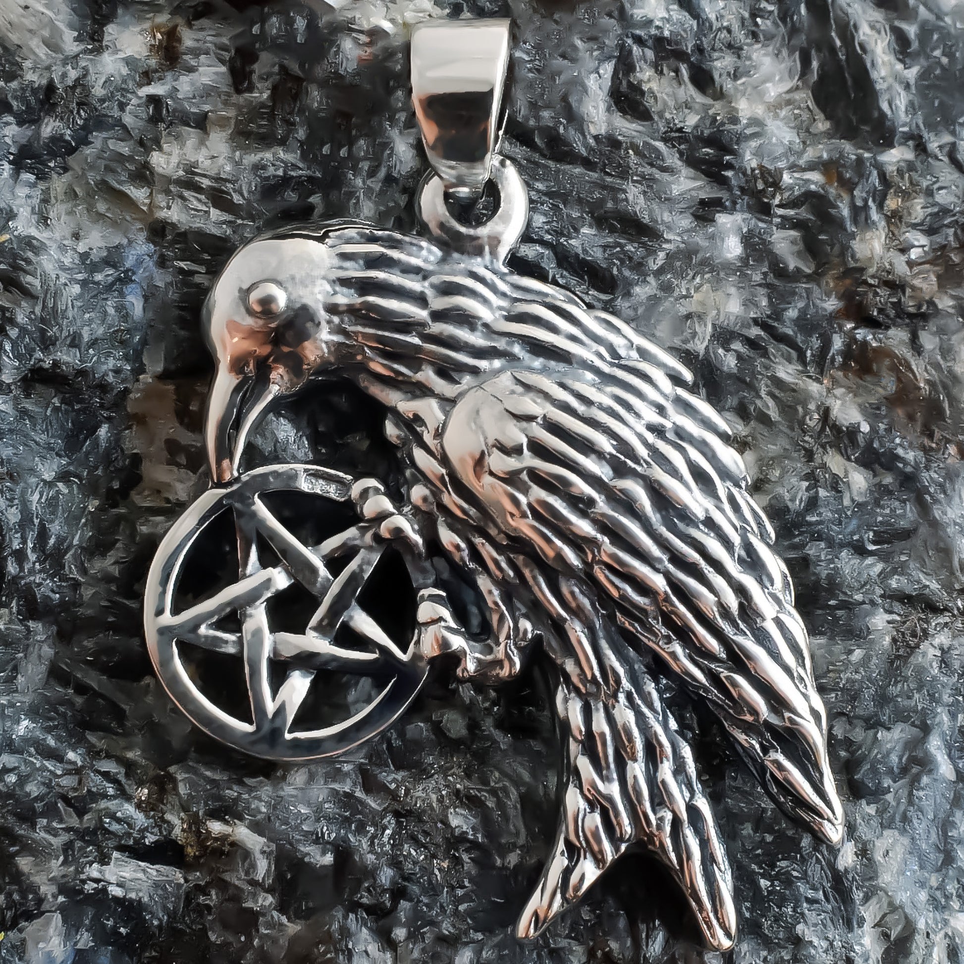 Raven Pentagram Pendant - Silvette