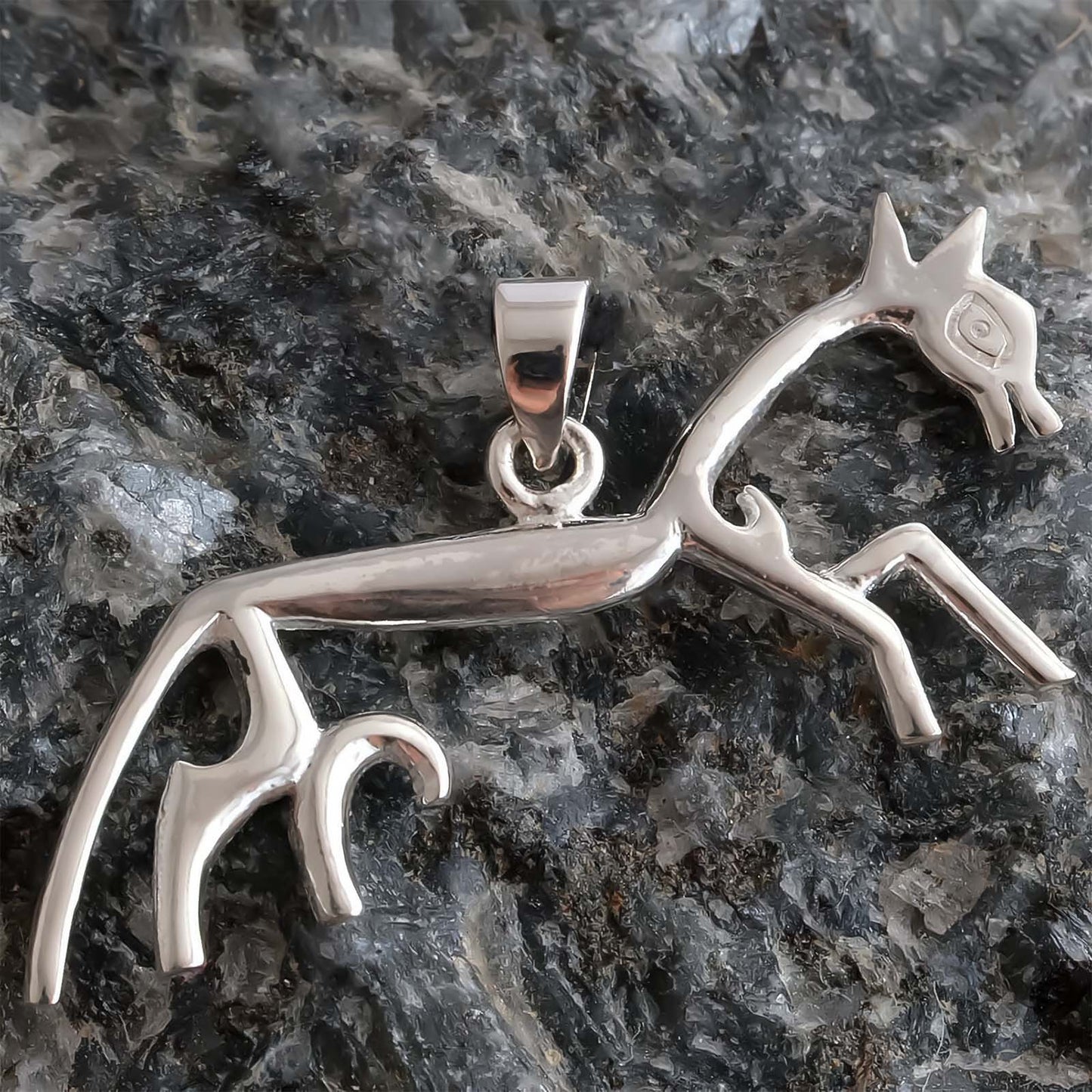 Uffington White Horse Pendant - Silvette