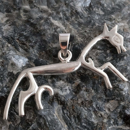 Uffington White Horse Pendant - Silvette